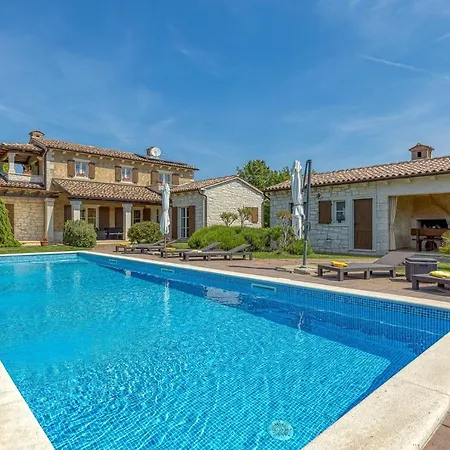 Stancija Martina * Kringa